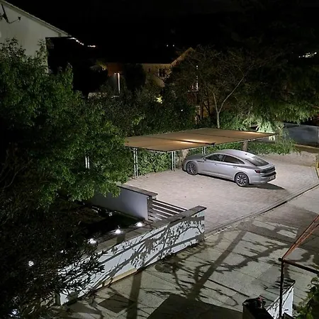 Z12 Apartment *