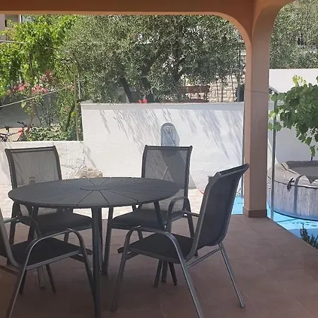Apartman Z12 *