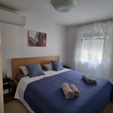 Z12 Apartmán *