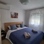 Z12 Apartman *